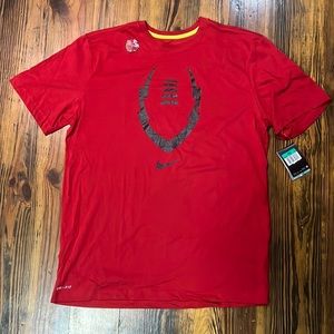 New with tags , MENS Nike Dry Fit Cotton Tee